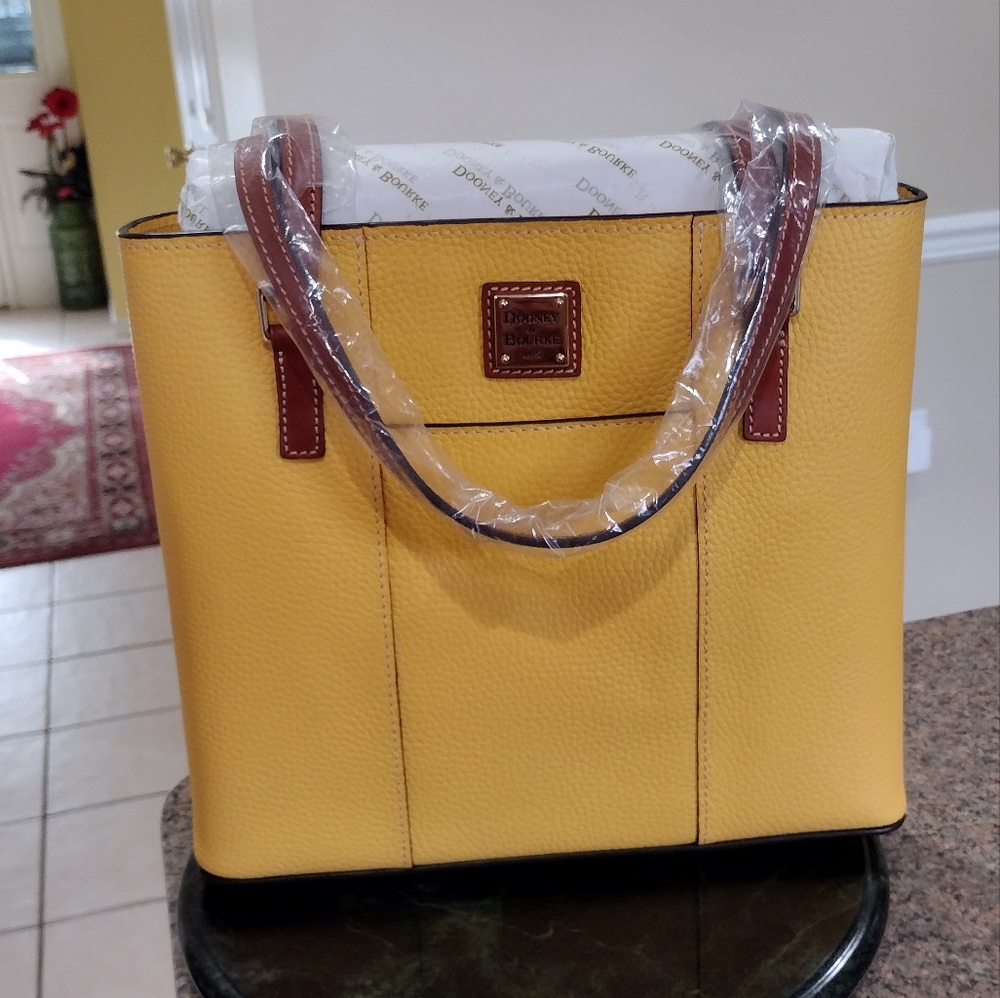 NWT Dooney & Bourke Pebble  Grain Lexington Shopper Tote - Picture 8 of 15